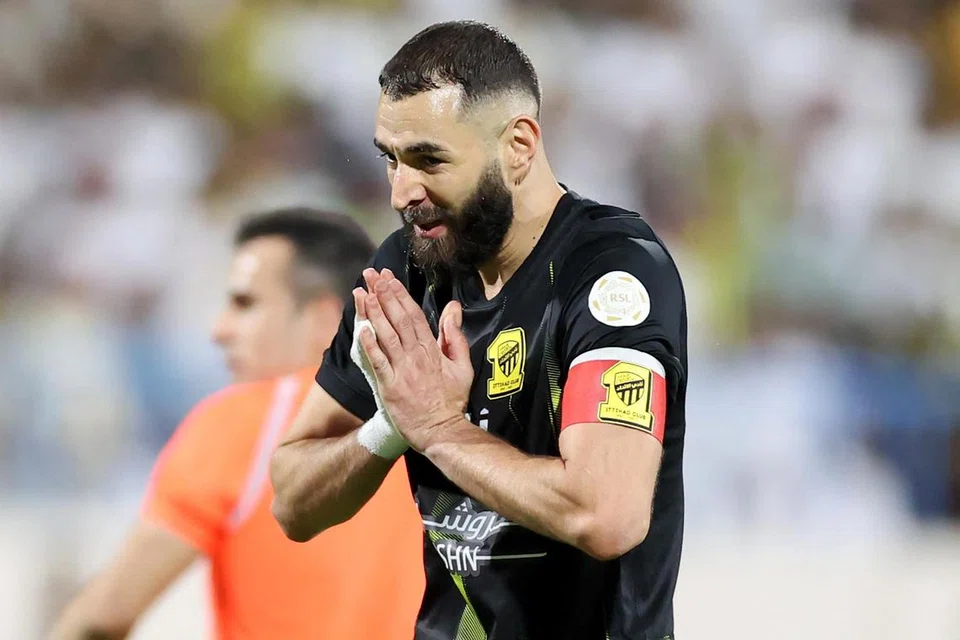 MAHU SUMBANG: Karim Benzema ingin menjadi sebahagian daripada pasukan Al-Ittihad dan membantu memajukan permainan bola sepak di Arab Saudi,