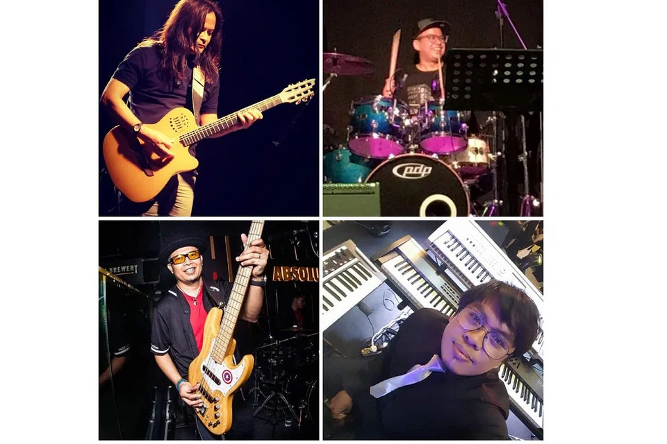 PEMUZIK IRINGAN: Pemain gitar Abdul Shukor Jalil (atas, kiri) memimpin band yang menggelarkan diri mereka The Musos, mengiringi persembahan artis jemputan. - FOTO IHSAN KASSIMBABA