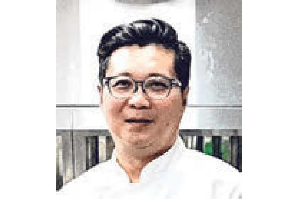 Encik Garry Lam.