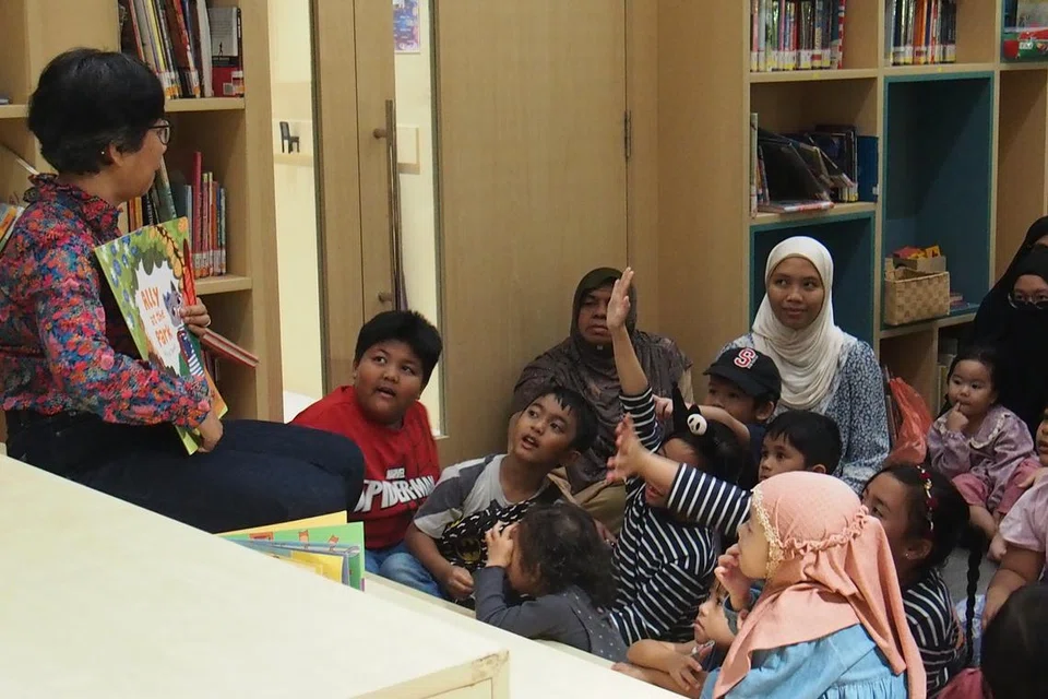 Acara, ‘Kids BookFest’, juga membolehkan kanak-kanak mengikuti kegiatan kraf, sesi penceritaan dan tayangan filem khas. 