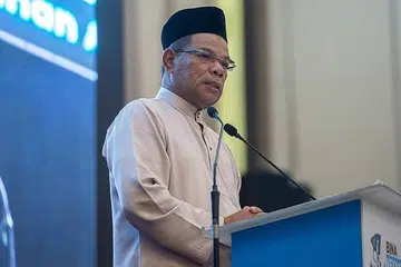 DATUK SERI SAIFUDDIN NASUTION ISMAIL: Berkata perarakan berkenaan jelas menekankan tema peperangan.