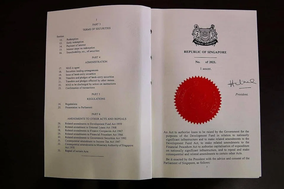 BIAYAI PRASARANA: Di bawah Akta Pinjaman Pemerintah Bagi Prasarana Penting (Singa), pemerintah boleh meminjam bagi pelaburan prasarana jangka panjang yang utama. - Foto MCI
