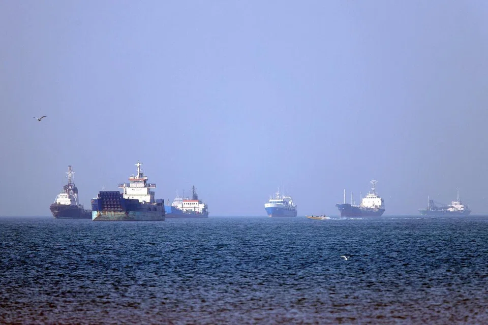 Selat Hormuz, Bandar Abbas, Pengawal Revolusi Iran, kapal komersial, Amerika Syarikat
