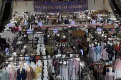 jakarta, bandung, shopping raya, baju raya, kuih raya, whoosh