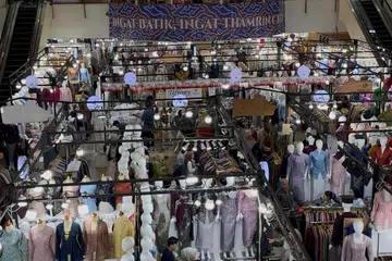 jakarta, bandung, shopping raya, baju raya, kuih raya, whoosh