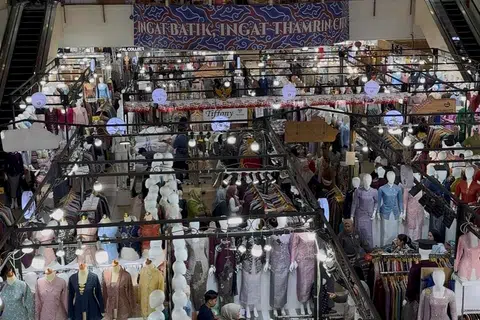 jakarta, bandung, shopping raya, baju raya, kuih raya, whoosh