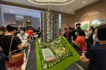 HAMPIR DIJUAL SEMUA: Menurut Encik Anson Lim, pengurus besar pemasaran kediaman UOL, terdapat beberapa keluarga yang membeli beberapa unit supaya mereka dapat tinggal di kawasan yang sama. - Foto UOL