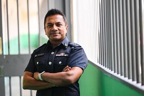 Penolong Pengarah Kanan, Divisyen Pemulihan dan Pengintegrasian (RRD), Cawangan Perkongsian Masyarakat dan Dasar Keluarga (CPFP), Superintendan (Supt) 1A Justin Paul Vikneswaran berkata inisiatif seperti Pengesahan Video Hari Bapa untuk Bapa yang Dipenjara memberi dorongan kepada banduan untuk berubah dan memainkan semula peranan penting sebagai bapa dalam kehidupan anak-anak mereka.