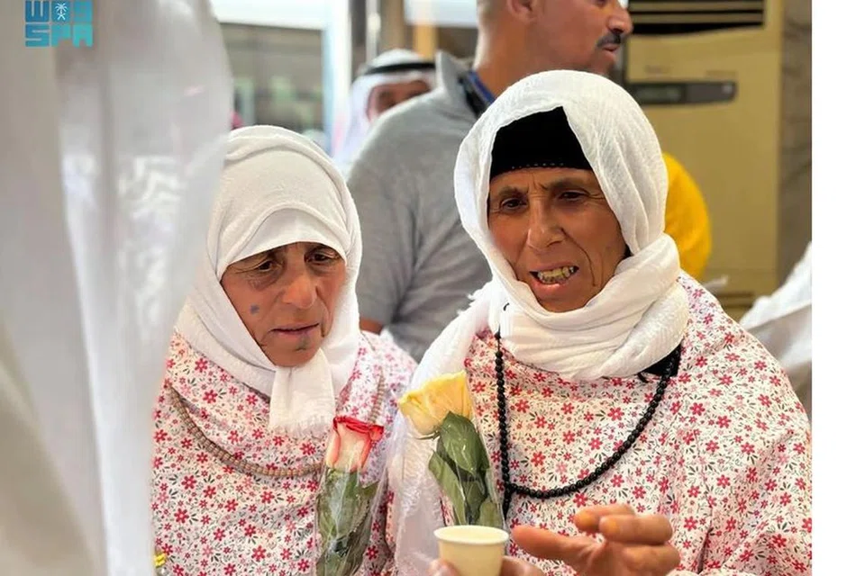Kumpulan pertama jemaah haji Syria tiba di Makkah langsung dari Damsyik buat kali pertama dalam tempoh 12 tahun.