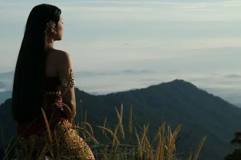 Puteri Gunung Ledang, sejarah Melayu, Hikayat Hang Tuah