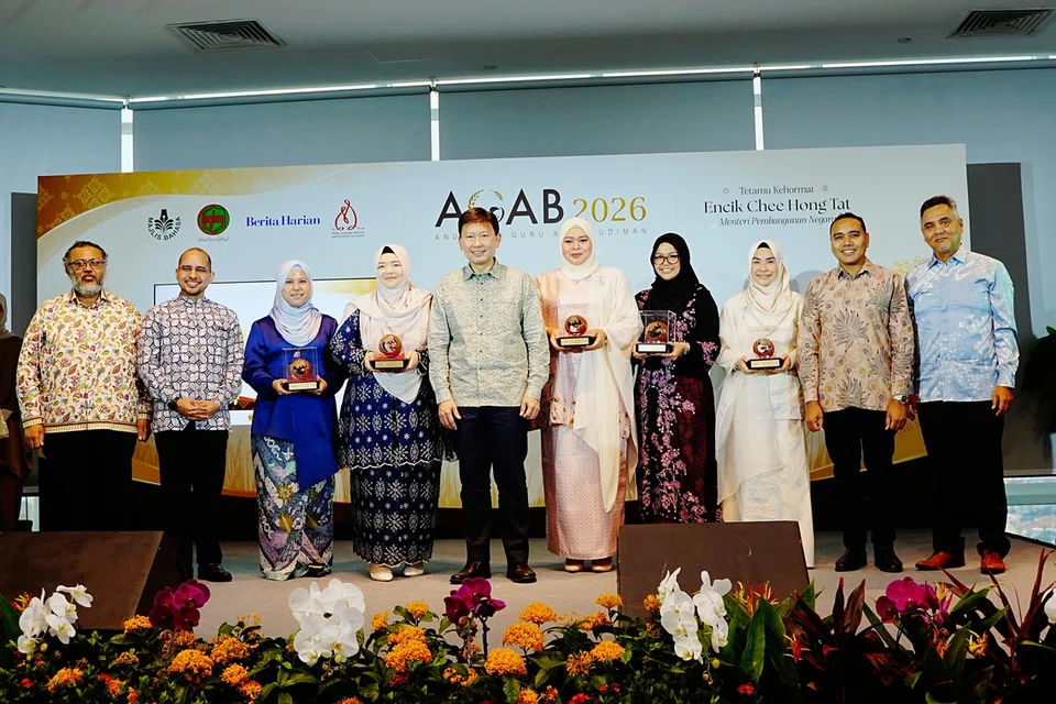 guru bahasa ibunda, pendidikan bahasa melayu, anugerah guru arif budiman