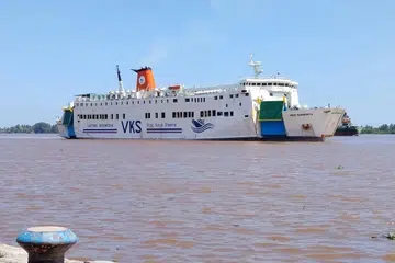 Kapal Virgo Transport 8 berlayar pada 12 September dari bandar Surabaya di Jawa Timur ke bandar Banjarmasin di Kalimantan Selatan sebelum terputus hubungan.