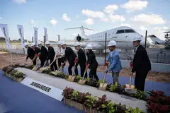 MAJLIS PECAH TANAH: Pusat khidmat Bombardier akan diperluas sehingga 40,000 meter persegi menjelang 2020. - Foto BH oleh KEVIN LIM