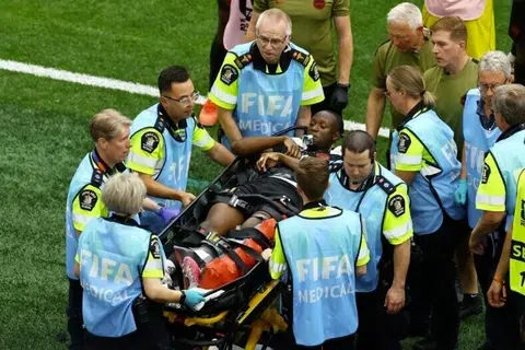 Ismael Kone, kecederaan bola sepak, patah kaki