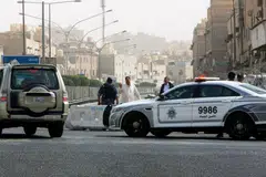 JALAN TUGAS KEAMANAN: Gambar fail pasukan polis Kuwait mengawal Bandar Kuwait yang tanggungjawab dengan penangkapan penjenayah dan pencegahan dan pengesanan jenayah, perlindungan dan bantuan kepada orang awam, dan penyelenggaraan ketenteraman negara itu