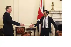 MENTERI LUAR BARU: Encik David Cameron, dilantik sebagai menteri luar Britain yang baru, menggantikan Cik Braverman yang dipecat baru-baru ini. Encik Cameron adalah mantan perdana menteri Britain yang pertama, dilantik semula menyertai Kabinet. 