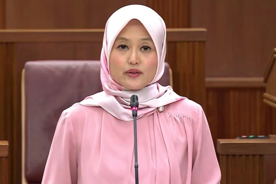 Menteri Negara (Kesihatan merangkap Penerangan dan Pembangunan Digital) Cik Rahayu Mahzam