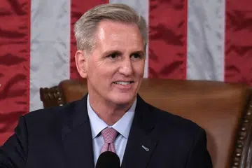 ENCIK MCCARTHY: Hanya perlu majoriti mudah untuk dipilih sebagai penggubal undang-undang tertinggi yang mengetuai urusan Dewan dan berada di barisan kedua selepas jawatan Presiden Amerika. - Foto AFP
