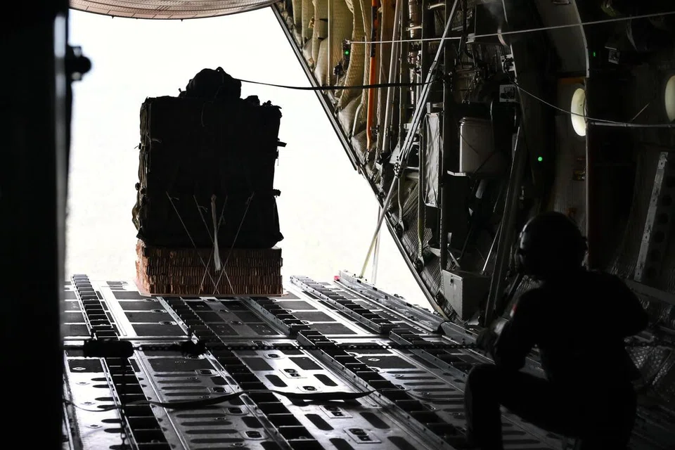 Latihan Wallaby, RSAF, SAF, misi bantuan kemanusiaan