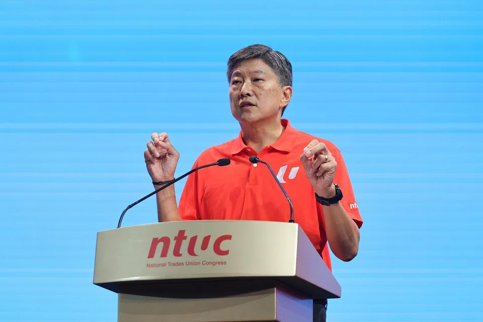 STRATEGI UTAMA: Encik Ng Chee Meng berkata latihan kekal utama dalam strategi NTUC bagi memastikan pekerja memiliki pekerjaan dan kekal dalam pekerjaan dalam ekonomi akan datang.