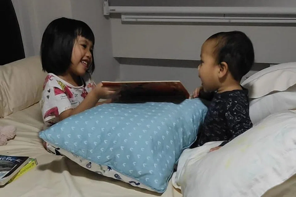 baca buku, kanak-kanak bersama, sebelum tidur 