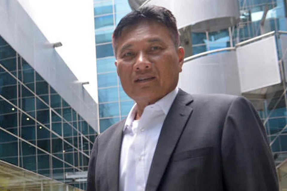 CONTOH KEPELBAGAIAN DALAM DASAR SUMBER INSAN SMRT: ANGGOTA LEMBAGA PENGARAH SMRT, LEMBAGA RTS OPERATIONS, ENCIK ABU BAKAR MOHD NOR 