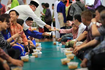 Masyarakat Melayu/Islam Singapura boleh berbangga kerana telah menangani cabaran yang dihadapinya secara aktif dan positif sehingga mencapai kemajuan yang dicapai sejauh ini. 