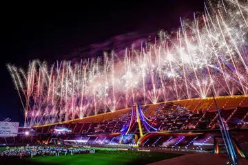 PENUH WARNA-WARNI: Pertunjukan bunga api yang diadakan di Stadium Rajamangala, Bangkok, pada 20 Disember 2025 menandakan tamatnya Sukan SEA edisi ke-33 yang dihoskan oleh Thailand. 