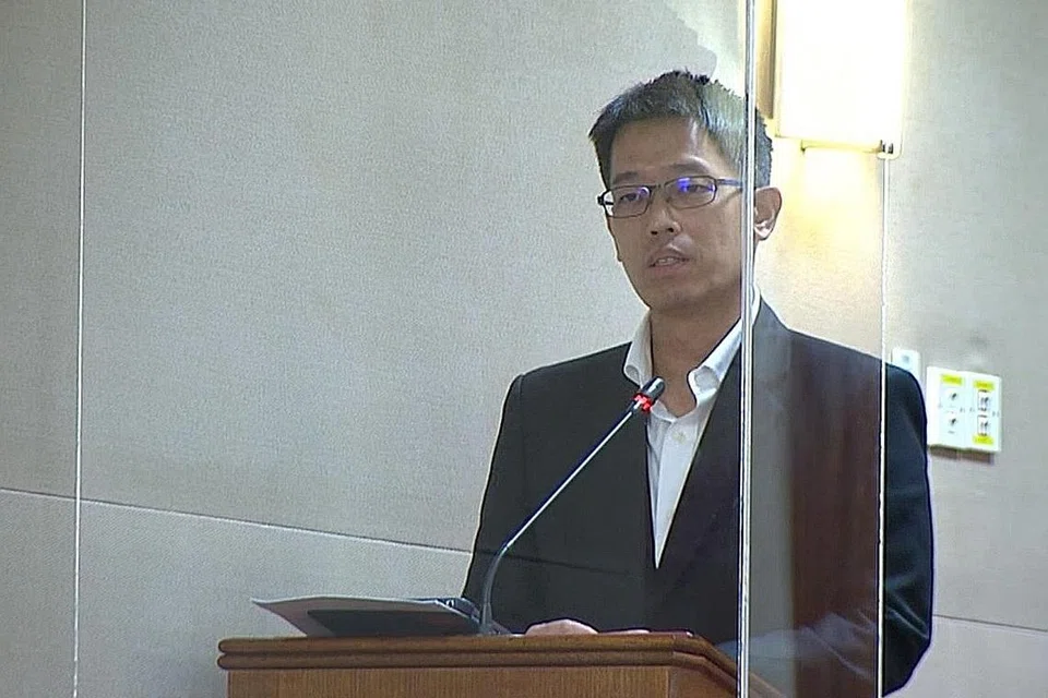 Encik Gerald Giam (GRC Aljunied) (gambar atas). - Foto GOV.SG