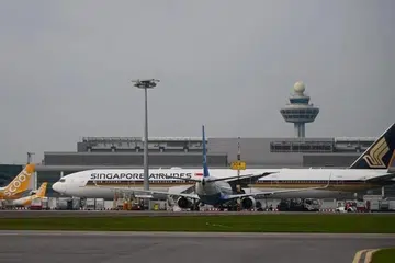 Singapore Airlines, Scoot, statistik penumpang SIA, trafik udara Asia Eropah, kesan perang Iran penerbangan, rekod penumpang Mac 2026, faktor muatan penumpang.