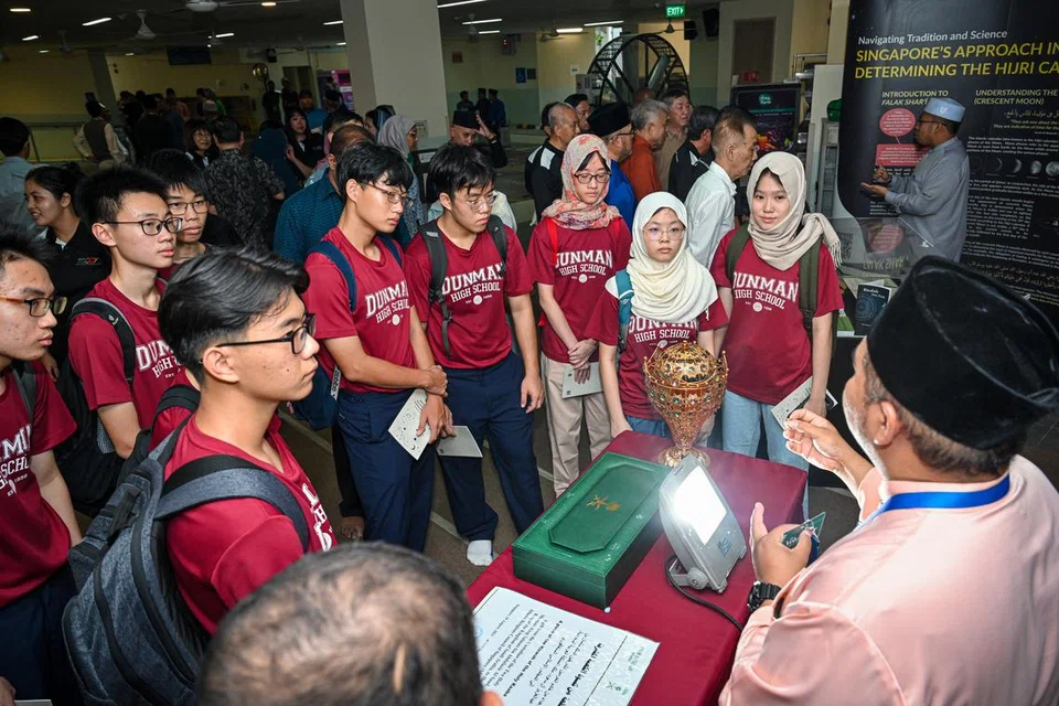 Banyak usaha dan masa telah dilaburkan oleh pemerintah dan warga untuk memastikan keharmonian yang ada termasuk mengadakan kerjasama dan interaksi antara pertubuhan berbilang kaum dan agama di Singapura.