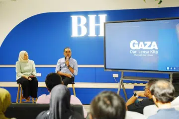 Encik Zhulkarnain Abdul Rahim, natasha mustafa