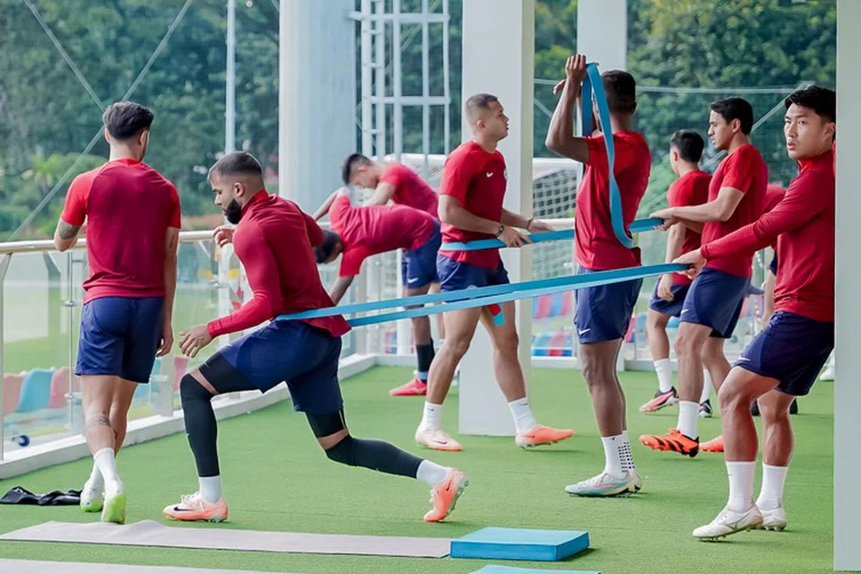 PERSIAPAN PENTING: Pasukan Singapura giat menjalani latihan menjelang pertemuan menentang Guam pada 12 Oktober. Singapura perlu mengatasi Guam dalam dua perlawanan untuk mara ke pusingan dua kelayakan Piala Dunia 2026.