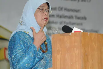 CIK HALIMAH: Laporan Ekonomi Masa Hadapan bantu Singapura merancang pertumbuhan ekonomi akan datang.