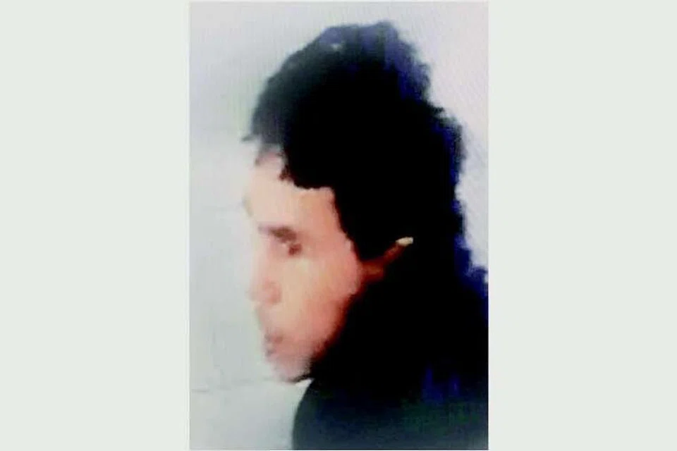 Suspek utama serangan ke atas kelab malam Reina di Istanbul pada Tahun Baru, dalam gambar yang diedar oleh polis Turkey dan diambil daripada Agensi Berita Dogan. 