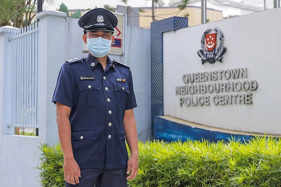 KERJASAMA MASYARAKAT TETAP PENTING: Inspektor Muhammad Rostam Togiman daripada Pasukan Pembanterasan Jenayah berkata meskipun usaha kepolisan kini sudah berubah dengan menggunakan lebih banyak teknologi untuk membuat siasatan, kerjasama orang awam tetap penting sebagai mata dan telinga dalam masyarakat demi mencegah jenayah. - Foto SPF