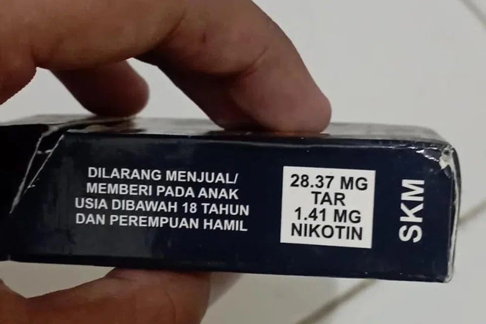 Indonesia menaikkan had usia minimum untuk membeli rokok daripada 18 kepada 21, sebagai sebahagian daripada siri perubahan kepada peraturan kesihatan yang bertujuan membendung tabiat yang membawa maut di negara yang mempunyai antara kadar merokok tertinggi di dunia itu.