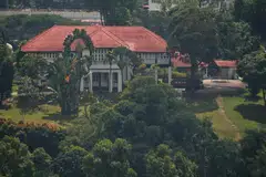 RUMAH DIJUAL: Menteri Undang-Undang merangkap Ehwal Dalam Negeri, Encik K. Shanmugam berkata beliau menyewa banglo di 26 Ridout Road kerana rumah keluarganya sedang dijual.