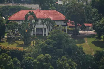 RUMAH DIJUAL: Menteri Undang-Undang merangkap Ehwal Dalam Negeri, Encik K. Shanmugam berkata beliau menyewa banglo di 26 Ridout Road kerana rumah keluarganya sedang dijual.
