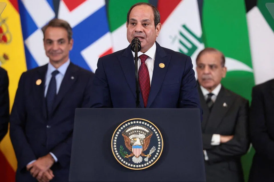 Presiden Mesir, Encik Abdel Fattah el-Sisi, menyampaikan ucapan selepas pemeteraian rasmi fasa pertama perjanjian gencatan senjata Gaza antara Israel dan Hamas semasa sidang puncak pemimpin dunia bagi menamatkan perang di Gaza, di Sharm el-Sheikh, Mesir, pada 13 Oktober 2025.
