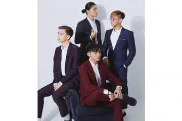 PENGARUH K-POP: Insomniacks (dari kiri mengikut putaran jam) Wan Arif Iskandar, Gavin Wong, Ahmad Danial dan Syed Mir Iqbal mengikut cita rasa masa kini yang menggemari trend dan pengaruh muzik Korea. - Foto SONY MUSIC MALAYSIA