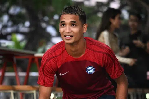 Pemain bek tengah Singapura, Safuwan Baharudin, berkhidmat bagi beberapa kelab Liga Super Malaysia sejak 2016. 