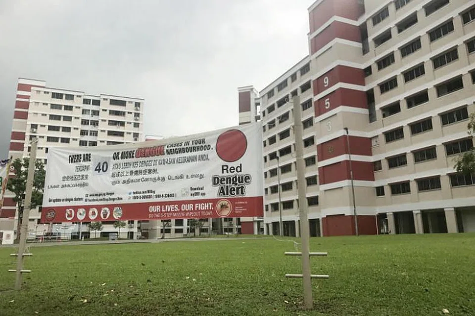 KES DENGGI: MOH dan NEA berkata 60 kes denggi dilaporkan di kelompok denggi terbesar sejauh ini bagi tahun ini di Jurong West Street 91 dan 92.