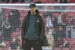 WAJAH DITIMPA RISAU: Skuad kendalian Klopp kini berada di tangga kesembilan liga selepas meraih dua kemenangan daripada tujuh perlawanan liga mereka setakat ini. - Foto EPA-EFE