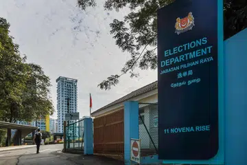 BERI PERINGATAN: Jabatan Pilihan Raya mengingatkan bahawa siaran sebarang tinjauan pilihan raya tidak dibenarkan semasa tempoh pilihan raya. 