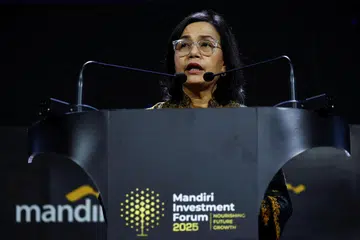 Menteri Kewangan Indonesia, Sri Mulyani Indrawati, menyampaikan ucapannya semasa Forum Pelaburan Mandiri yang berlangsung di Jakarta, Indonesia, pada 11 Februari 2025.
