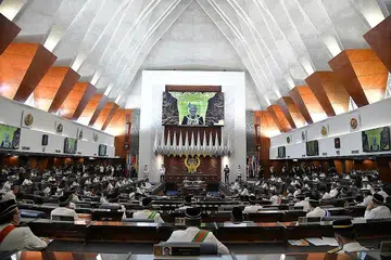 DEWAN RAKYAT BERSIDANG: Kerajaan Perikatan Nasional akan membentangkan Belanjawan 2021 pada 6 November ini, yang menyaksikan Perdana Menteri Tan Sri Muhyiddin Yassin cuba meraih sokongan dari ketiga-tiga kelompok; parti-parti Kerajaan, gagasan parti-parti pembangkang dan wakil bebas. - Foto AFP