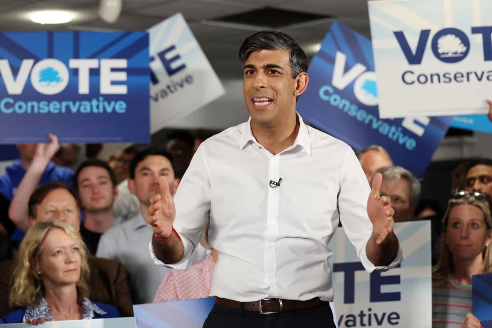 Perdana Menteri Britain, Encik  Rishi Sunak, berkempen di Amersham, Buckinghamshire, Britain pada 27 Mei. Britain akan mengadakan pilihan raya umum mengejut pada 4 Julai. 