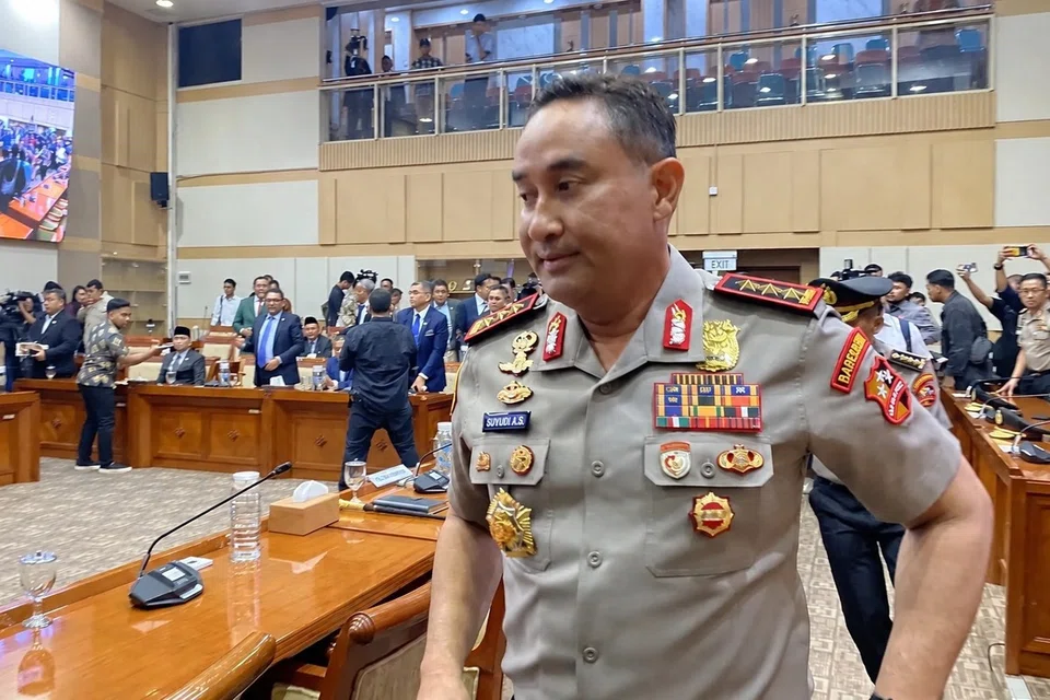 Encik Suyudi Ario Seto selepas menjalani ujian kelayakan sebagai calon Ketua Polis Negara Indonesia di kompleks Parlimen di Jakarta pada 1 Oktober 2026. Semua wakil parti dalam Suruhanjaya III DPR sebulat suara menyokong pelantikan beliau bagi menggantikan Jeneral Listyo Sigit Prabowo.