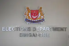 E-mel itu dihantar kepada individu yang sebelum ini memohon untuk menjadi pengundi luar negara kerana masalah pengaturcaraan.
